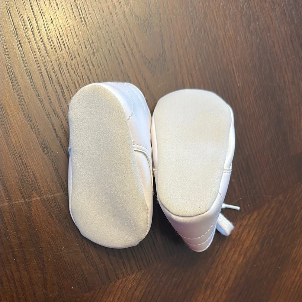 White Baby Dress Shoes Lace Up Infant Shoes Size 2 Soft Sole